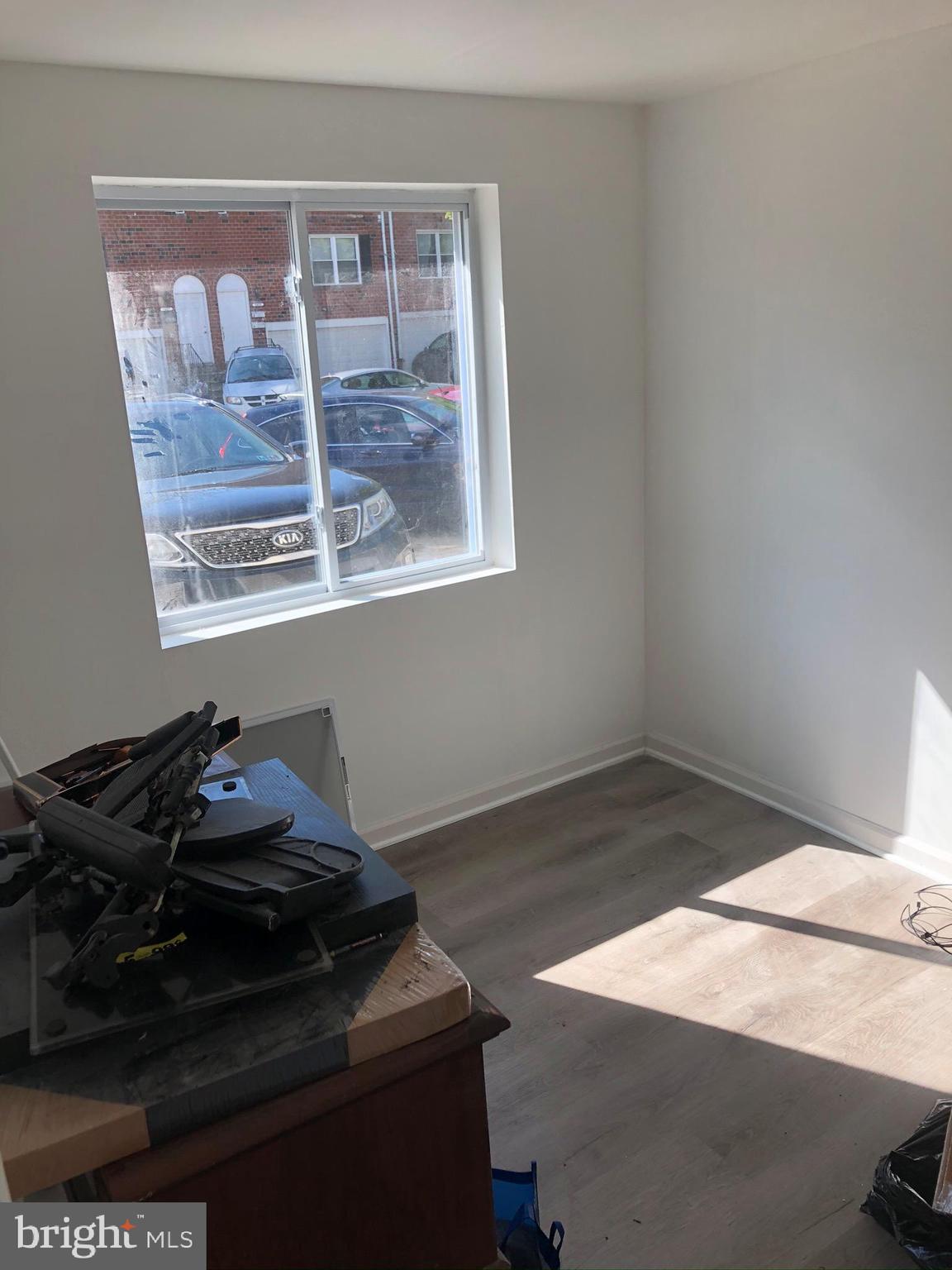 9456 Woodbridge Road Philadelphia, PA 19114 - Photo 6 of 14