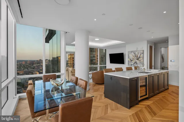 $9,450 | 300 International Drive, Unit 2303, Baltimore, MD 21202