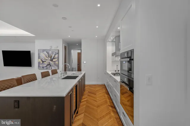 $9,450 | 300 International Drive, Unit 2303, Baltimore, MD 21202