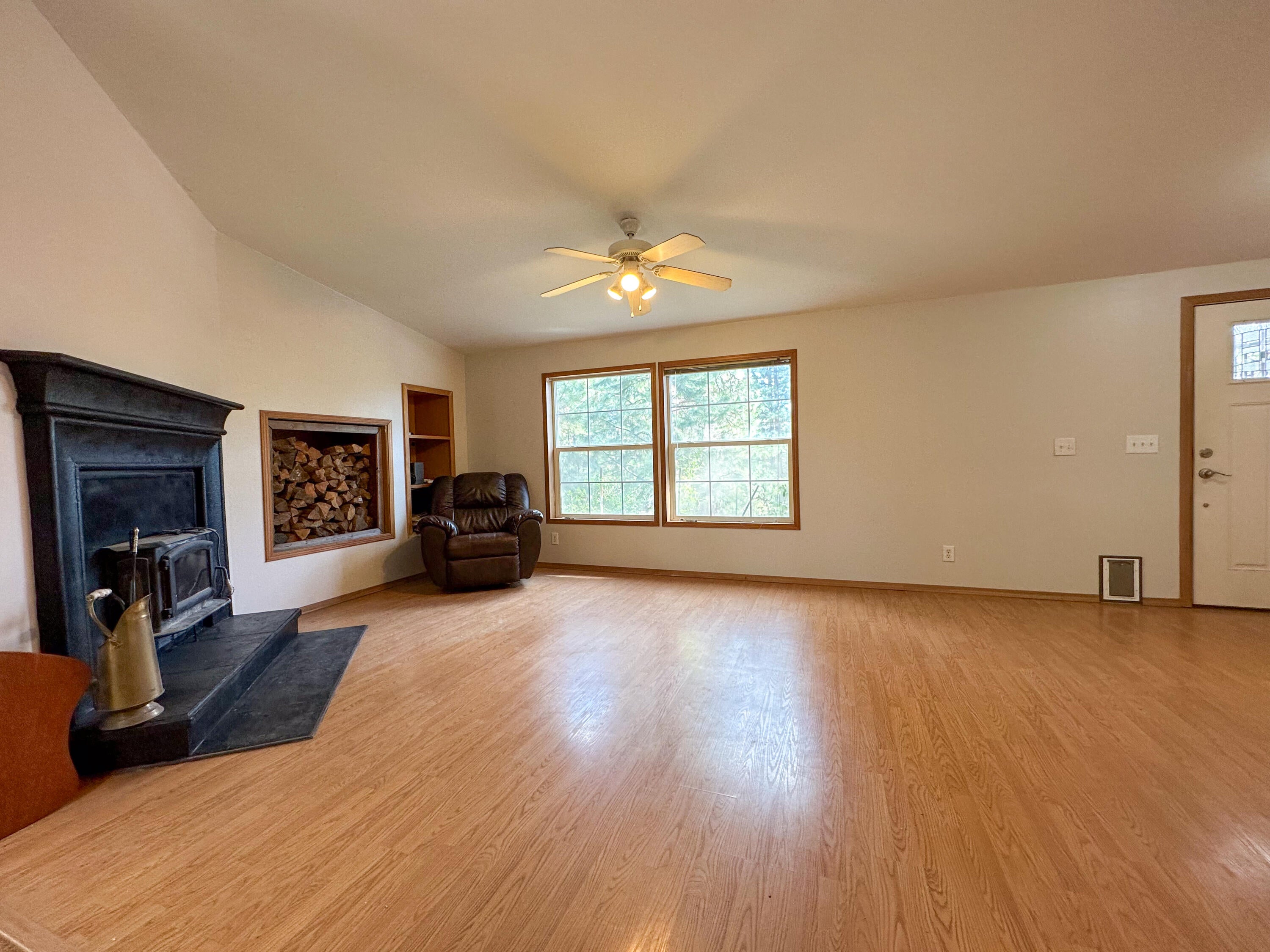 39505 Incline Drive Chiloquin, OR 97624 - Photo 14 of 53 16