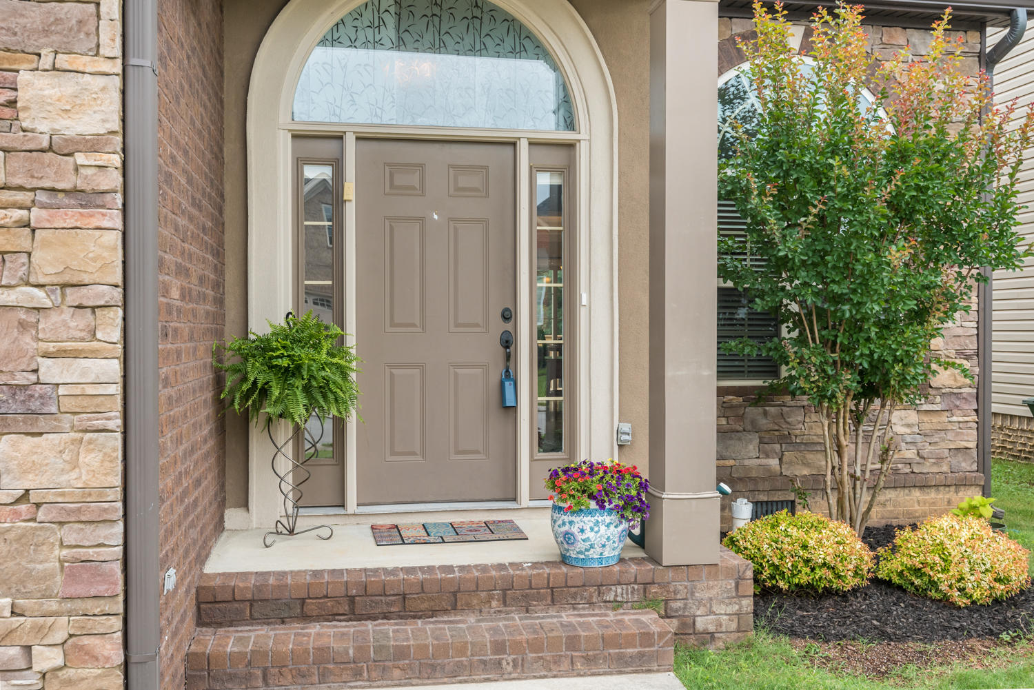 6656 Kenton Ridge Circle Chattanooga, TN 37421 - Photo 2 of 47 6656_Kenton_Ridge_Cir_07