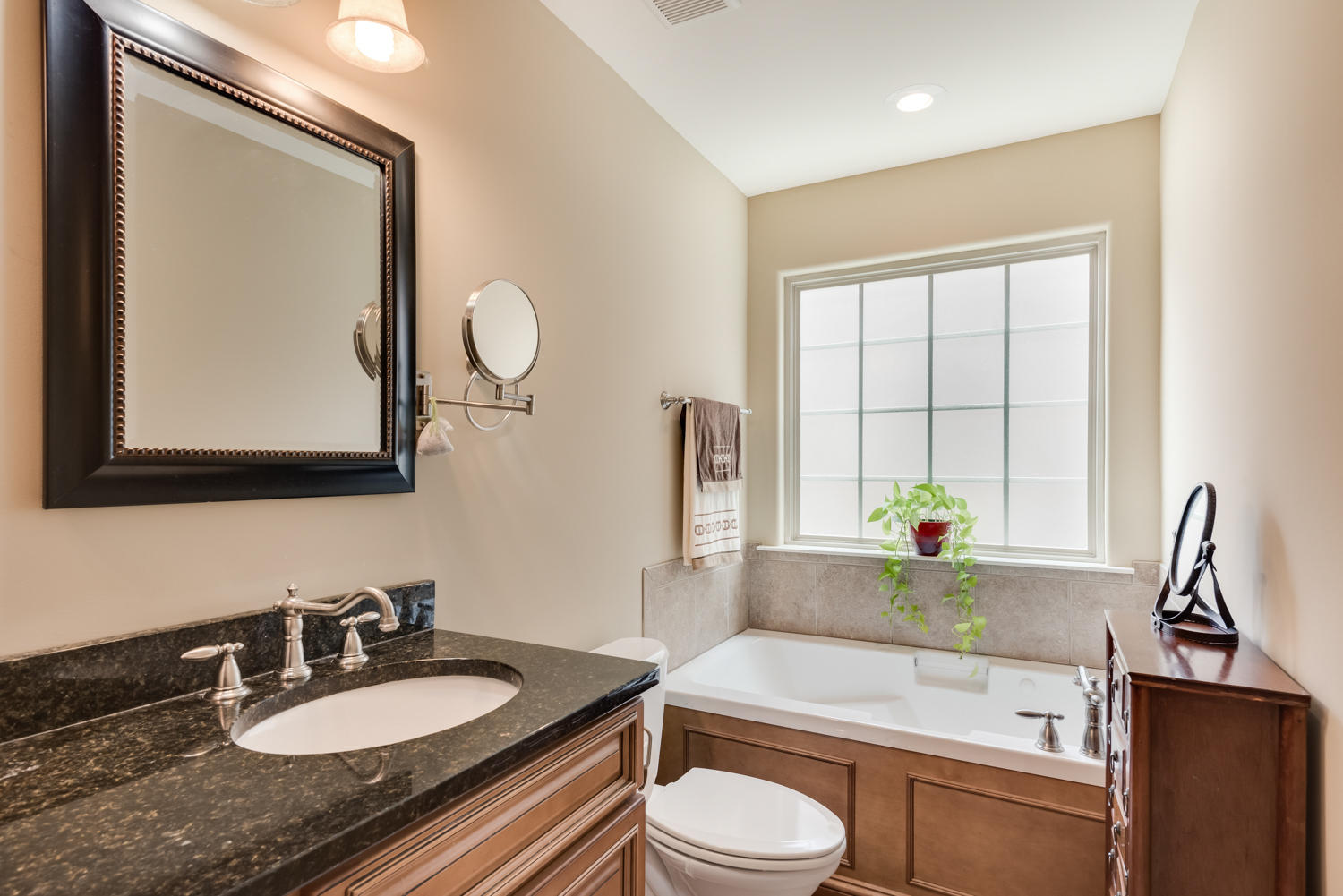 6656 Kenton Ridge Circle Chattanooga, TN 37421 - Photo 15 of 47 6656_Kenton_Ridge_Cir_19