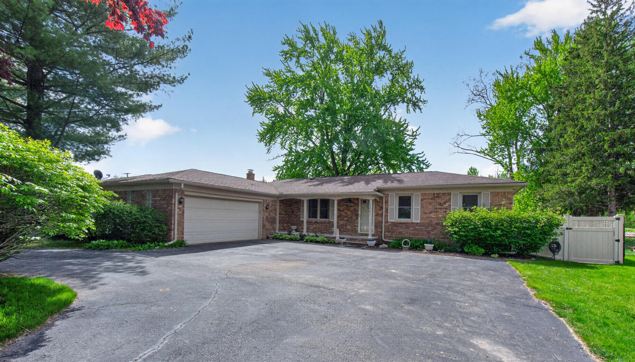 33541 Stocker Street Farmington, MI 48335 - Photo 1 of 52 Profile