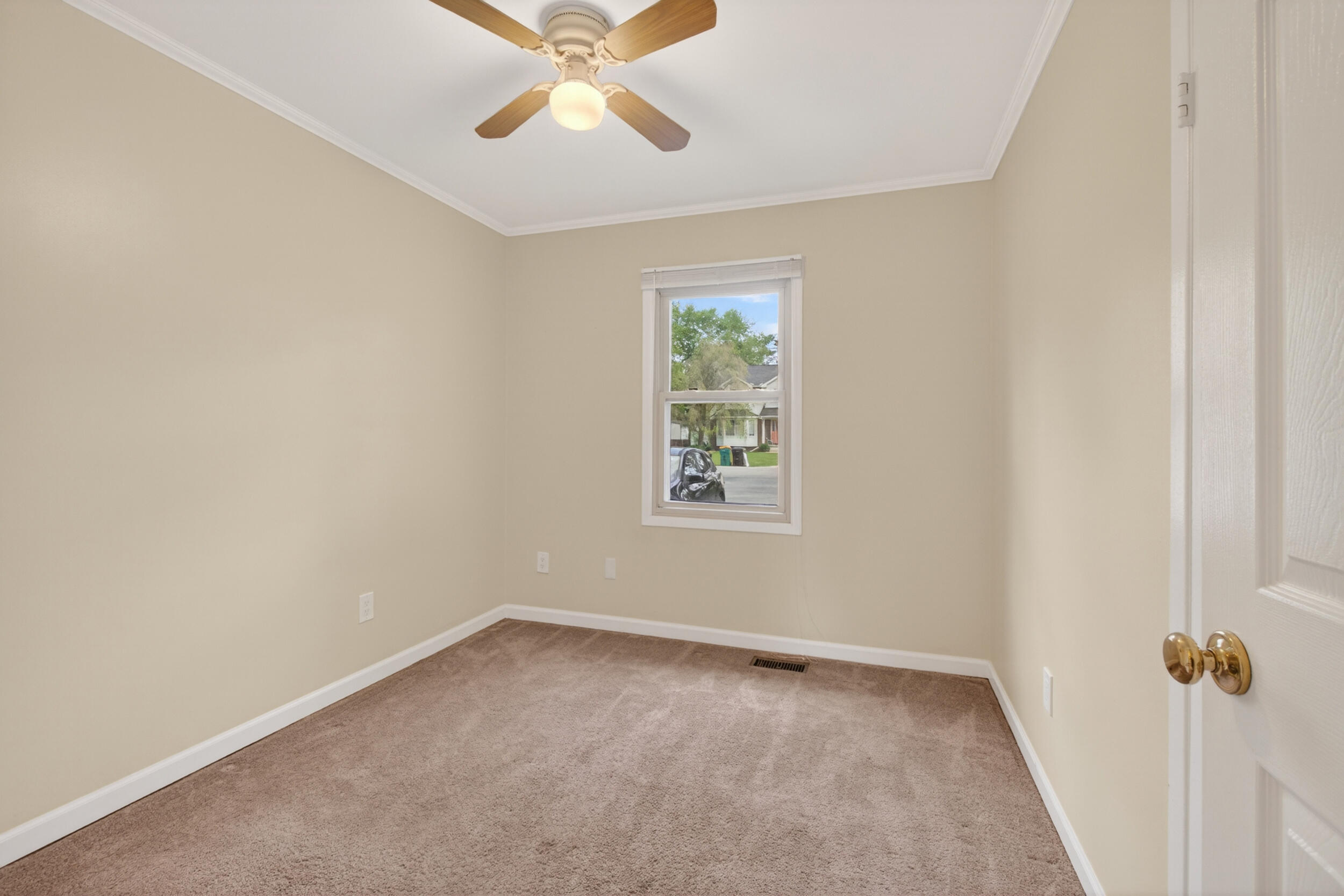 33541 Stocker Street Farmington, MI 48335 - Photo 11 of 52 Bedroom 3
