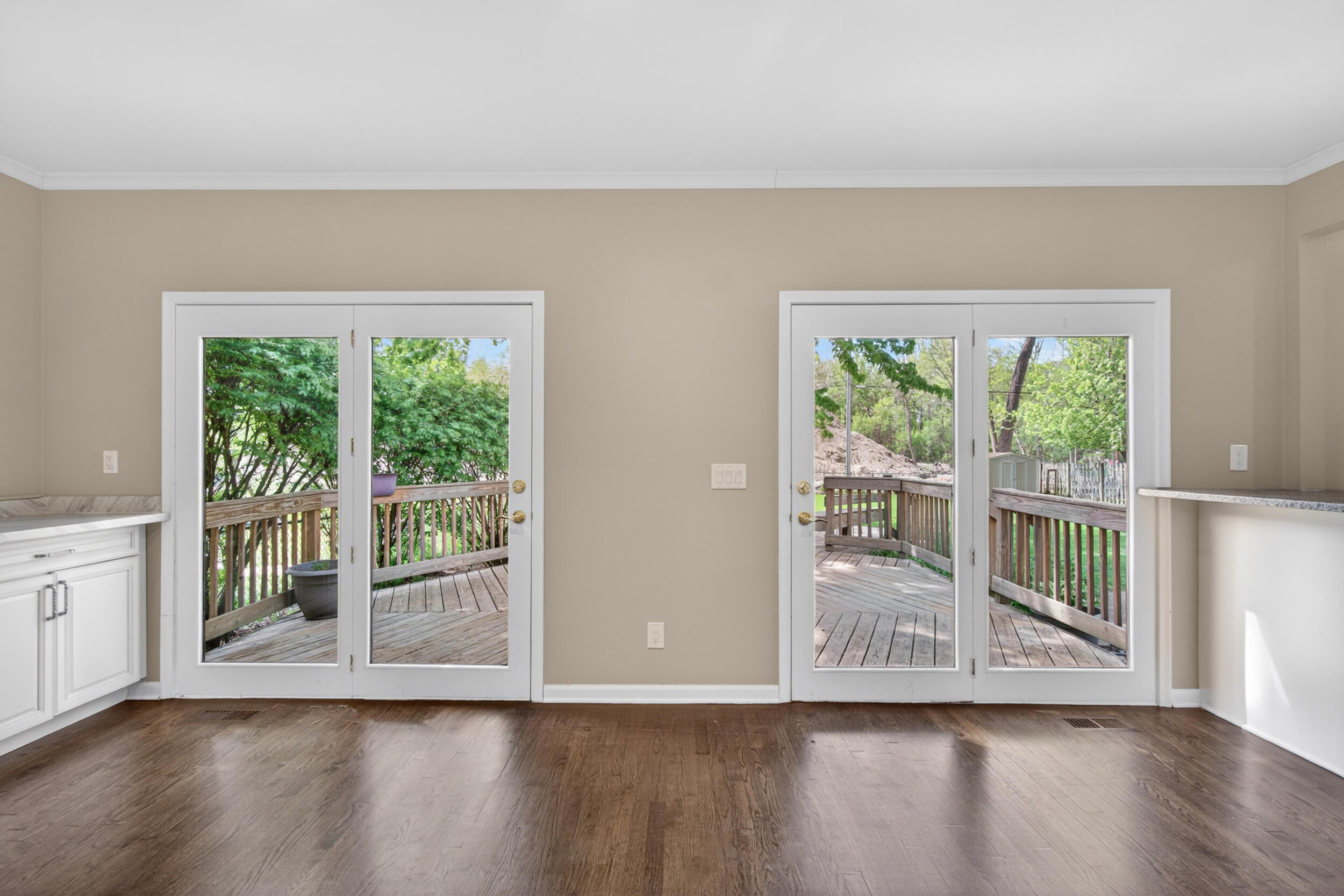 33541 Stocker Street Farmington, MI 48335 - Photo 23 of 52 Living Room / Backyard Entry
