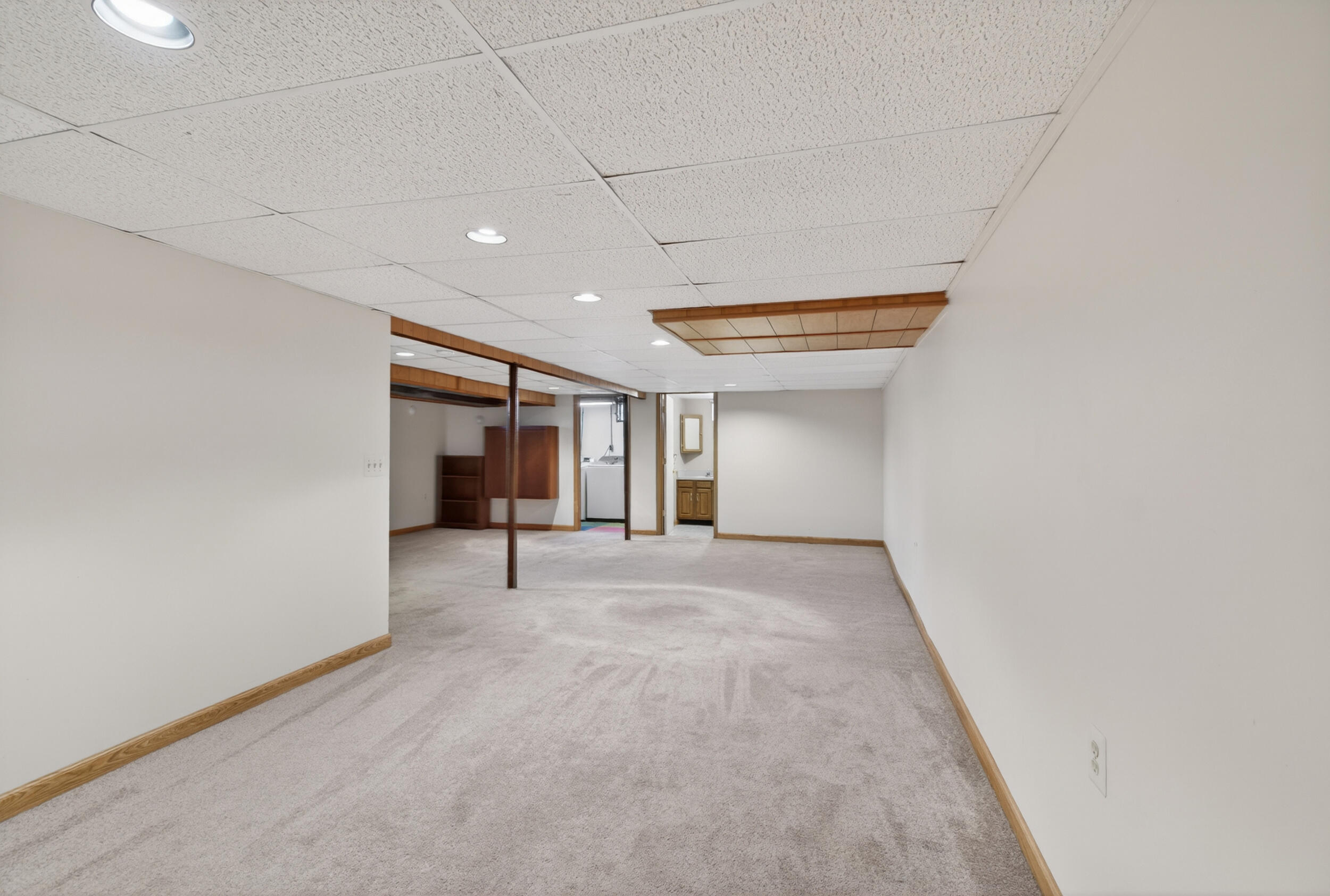 33541 Stocker Street Farmington, MI 48335 - Photo 32 of 52 Basement