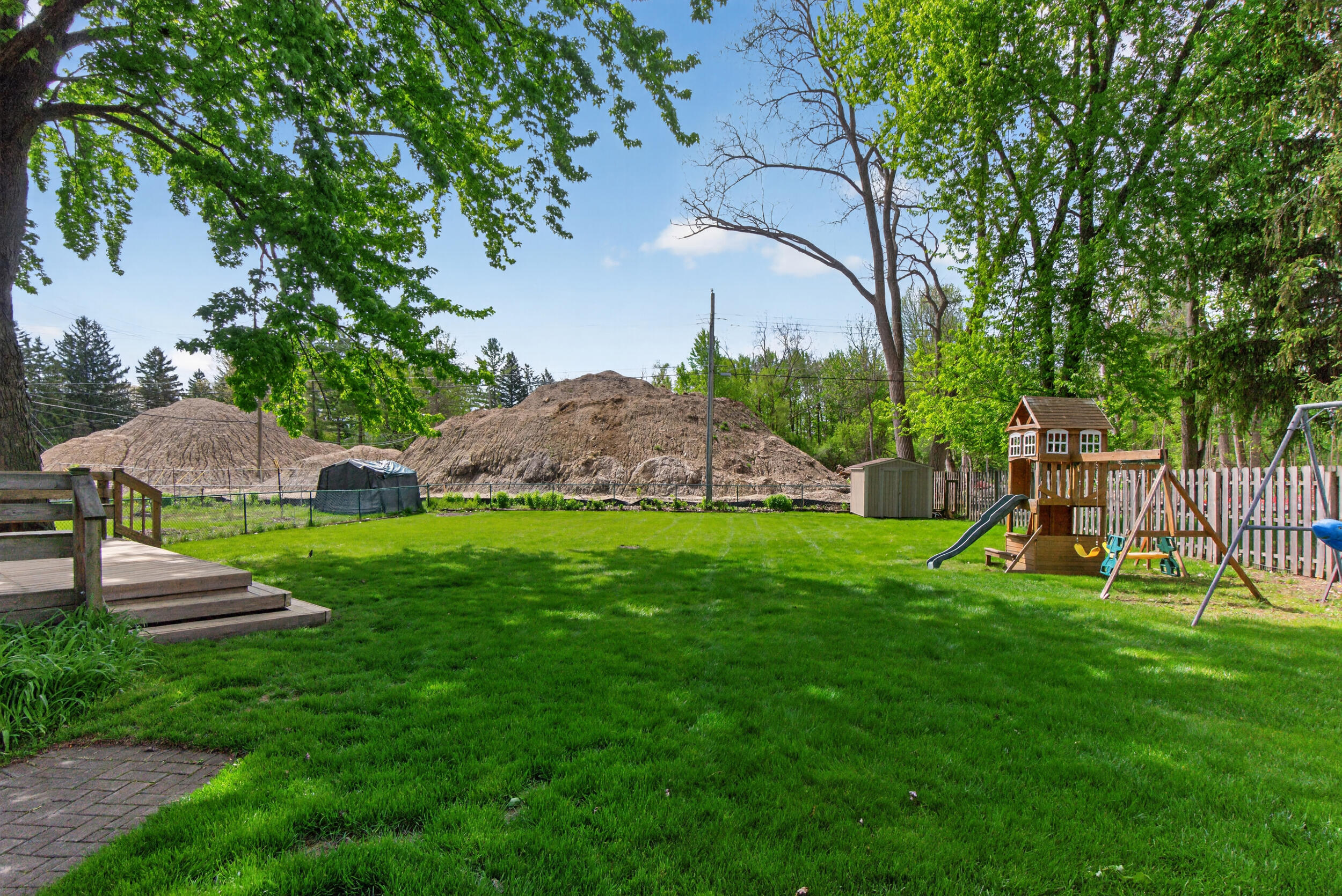 33541 Stocker Street Farmington, MI 48335 - Photo 48 of 52 Spacious Backyard