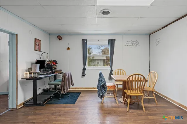 $180,000 | 217 North 5th Street, Lott, TX 76656