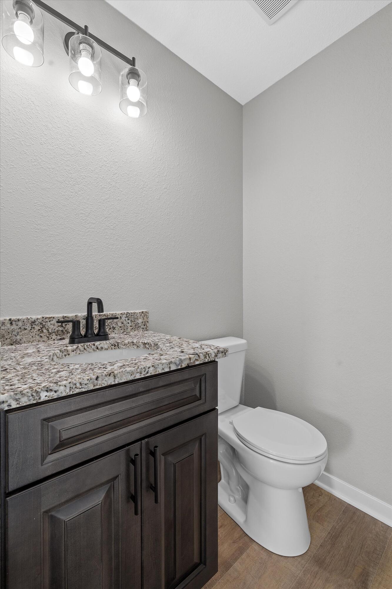 4920 37th Avenue Kenosha, WI 53144 - Photo 11 of 30 24-IMG_2402