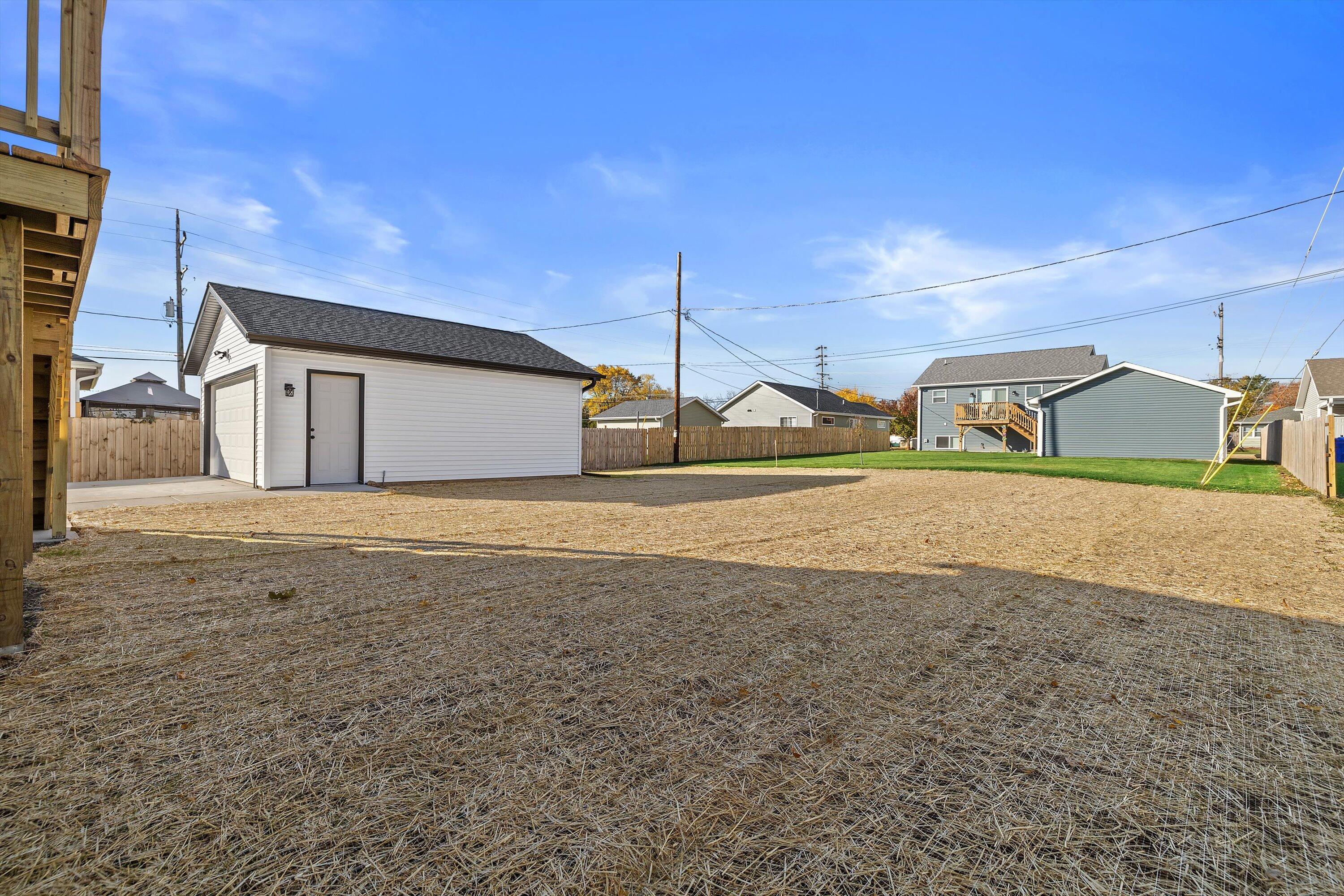 4920 37th Avenue Kenosha, WI 53144 - Photo 13 of 30 42-IMG_2474