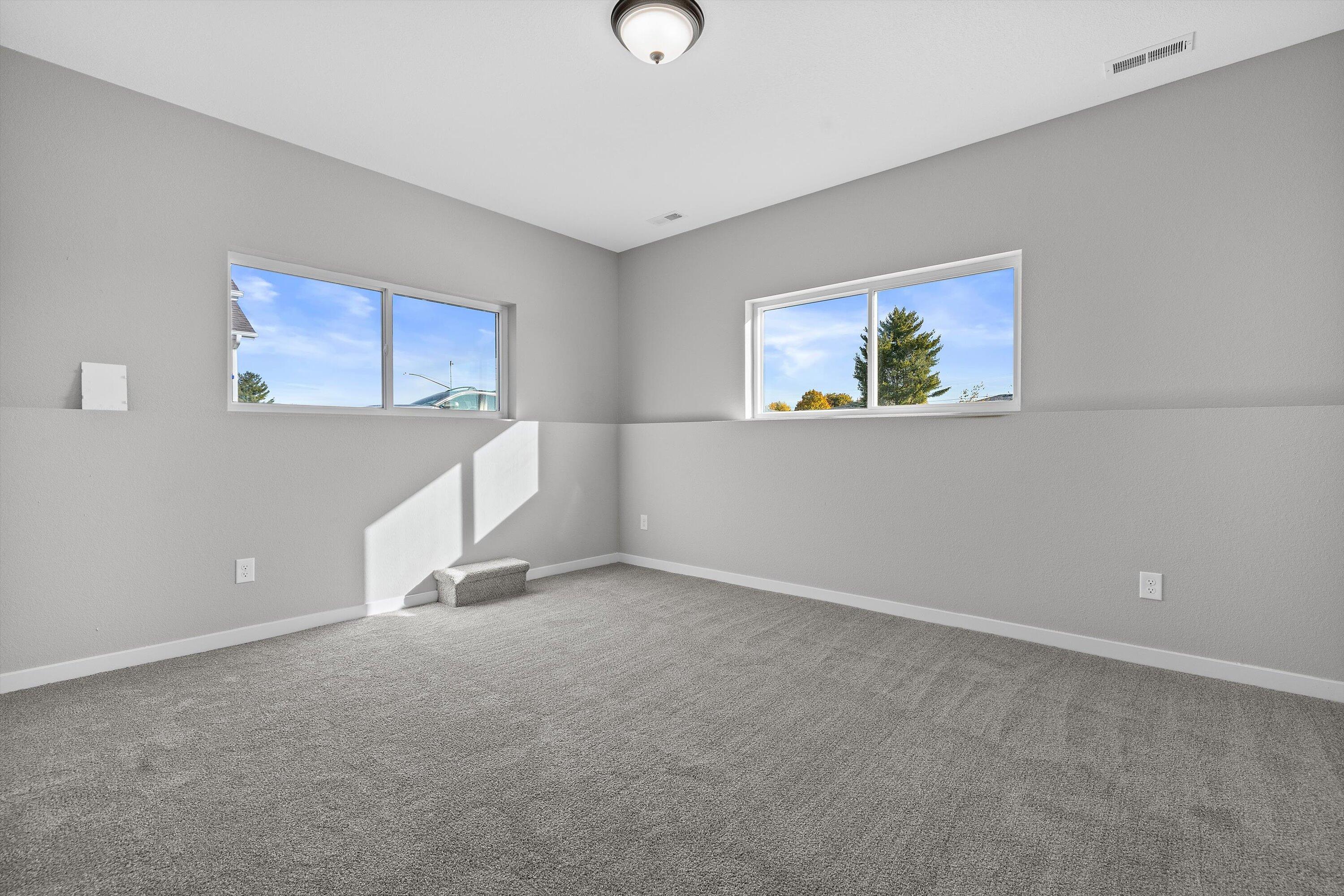 4920 37th Avenue Kenosha, WI 53144 - Photo 16 of 30 39-IMG_2462