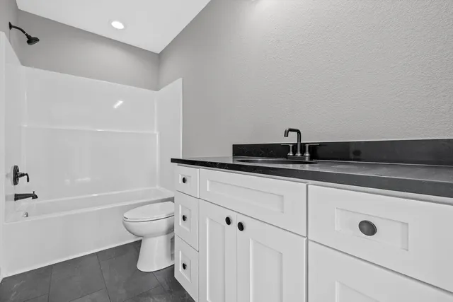 $354,900 | 4920 37th Avenue, Kenosha, WI 53144