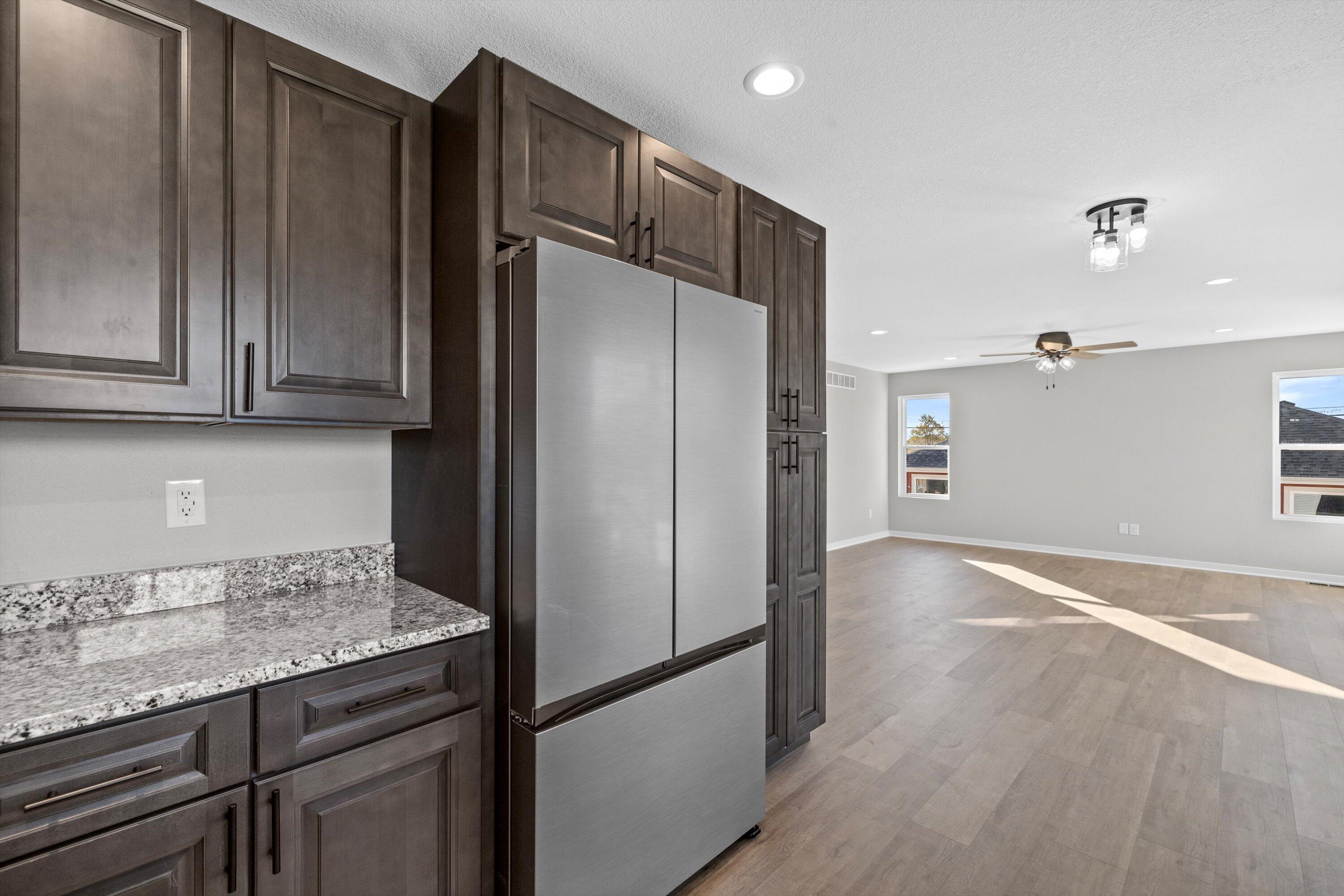 4920 37th Avenue Kenosha, WI 53144 - Photo 7 of 30 22-IMG_2396