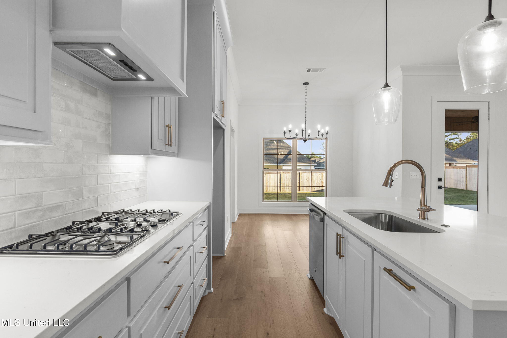 124 Lake Crest Drive Madison, MS 39110 - Photo 15 of 54 17-web-or-mls-124 Lakecrest-17