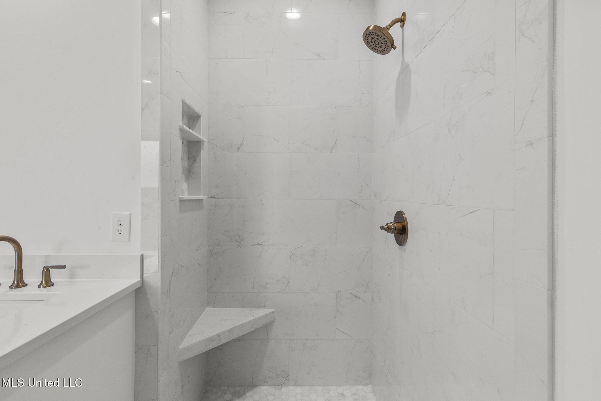 124 Lake Crest Drive Madison, MS 39110 - Photo 25 of 54 27-web-or-mls-124 Lakecrest-27