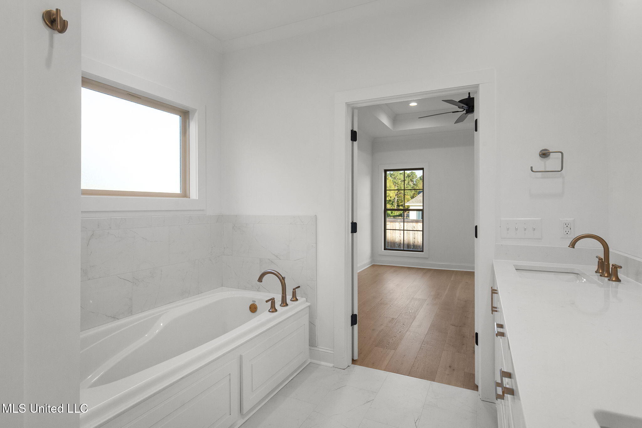 124 Lake Crest Drive Madison, MS 39110 - Photo 26 of 54 28-web-or-mls-124 Lakecrest-28