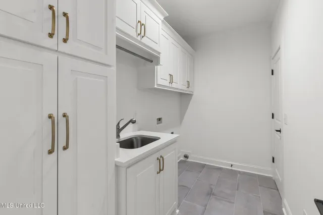 $386,700 | 124 Lake Crest Drive, Madison, MS 39110