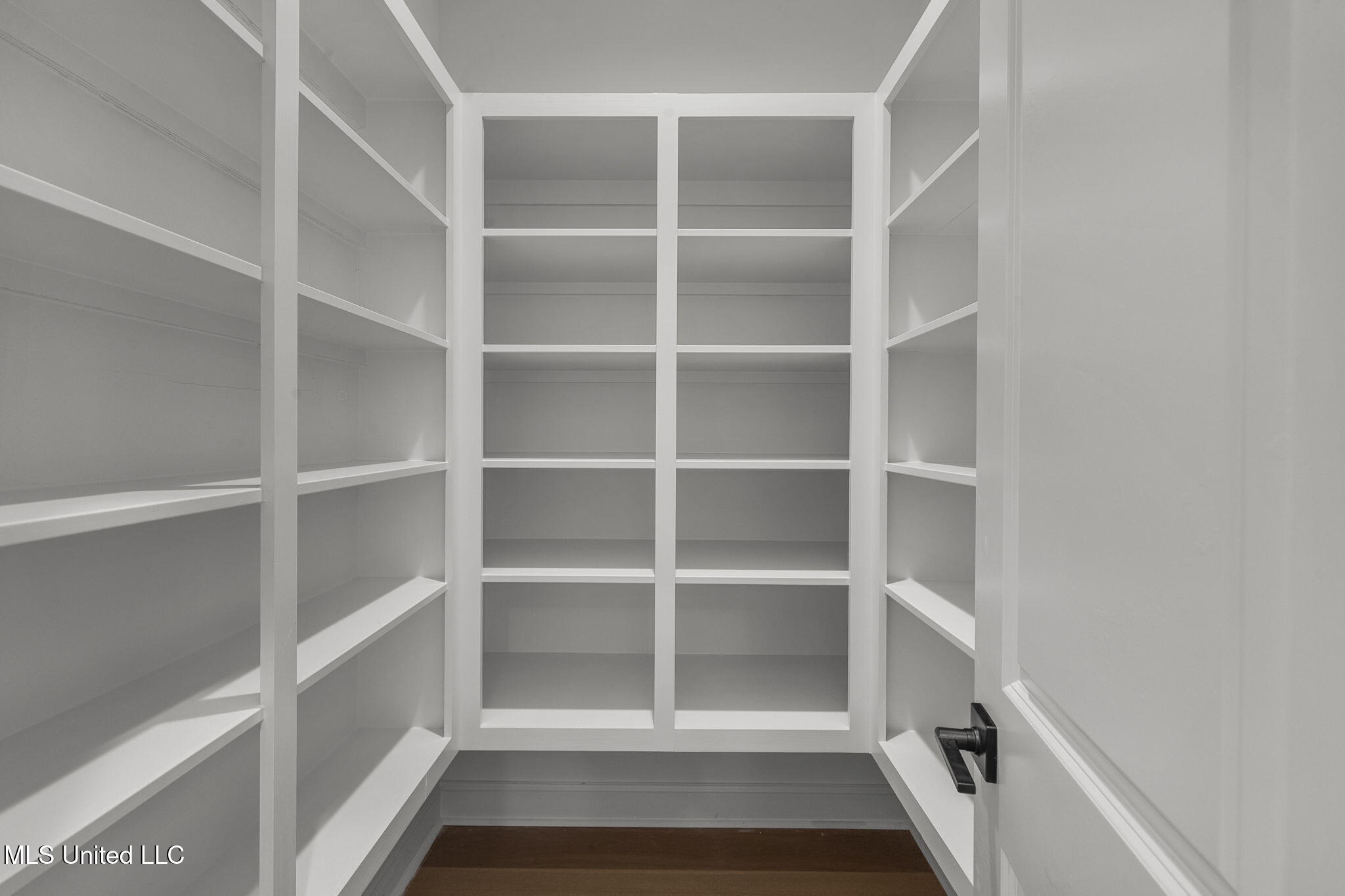 124 Lake Crest Drive Madison, MS 39110 - Photo 32 of 54 34-web-or-mls-124 Lakecrest-34