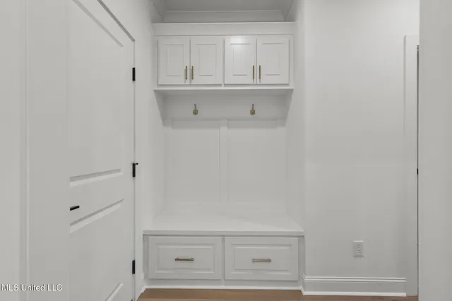 $386,700 | 124 Lake Crest Drive, Madison, MS 39110