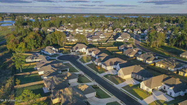 $386,700 | 124 Lake Crest Drive, Madison, MS 39110