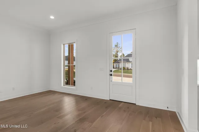 $386,700 | 124 Lake Crest Drive, Madison, MS 39110