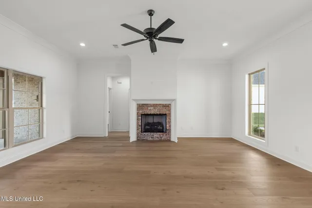 $386,700 | 124 Lake Crest Drive, Madison, MS 39110