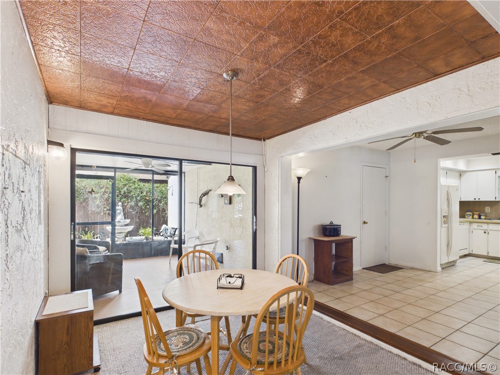 5 Pinewood Green Homosassa, FL 34446 - Photo 19 of 44 BREAKFAST NOOK 1