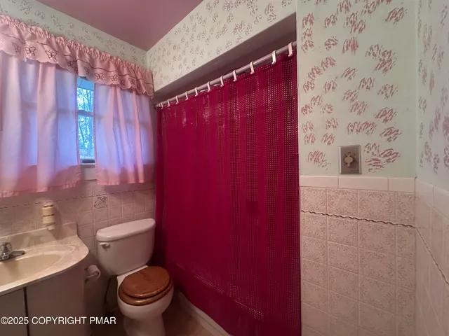 $310,000 | 319 Whitestone Corner, Stroudsburg, PA 18360