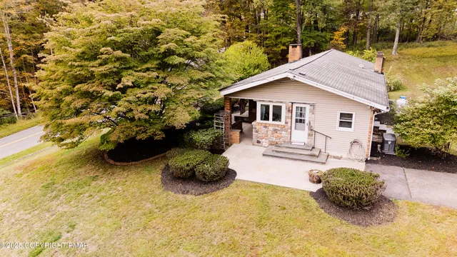 $310,000 | 319 Whitestone Corner, Stroudsburg, PA 18360