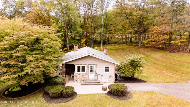 $310,000 | 319 Whitestone Corner, Stroudsburg, PA 18360