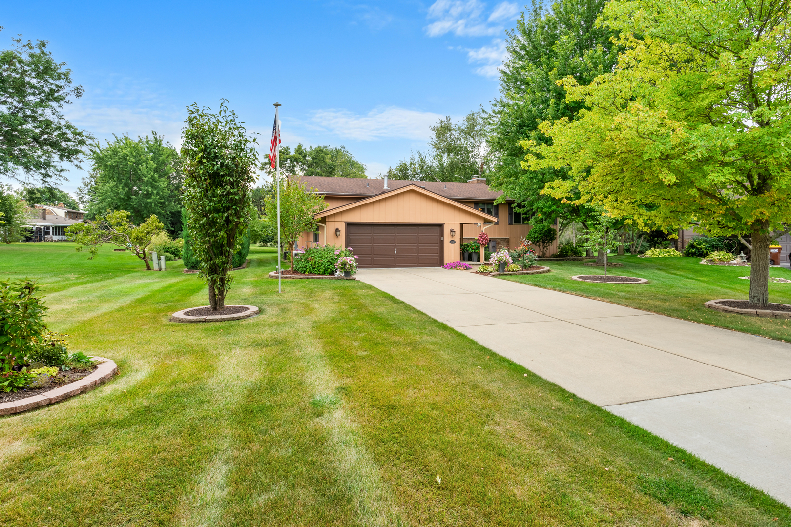 602 Deerpath Road Harvard, IL 60033 - Photo 34 of 43