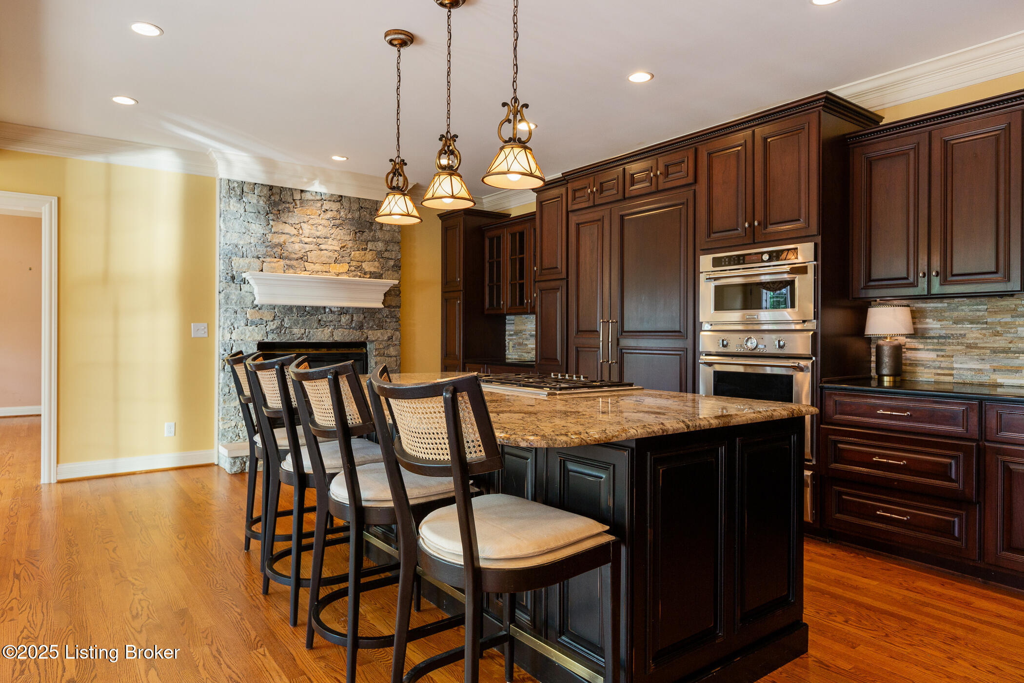 1908 Grand Ridge Road Louisville, KY 40214 - Photo 18 of 113 Kitchen