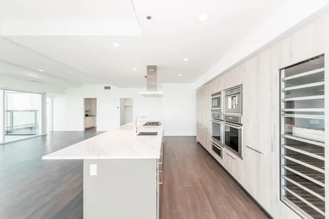 $18,351 | 220 East Illinois Street, Unit PH5202, Chicago, IL 60611