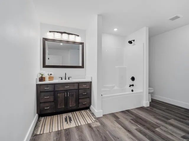 $386,000 | 4085 East Oldfield Drive, Leesburg, IN 46538