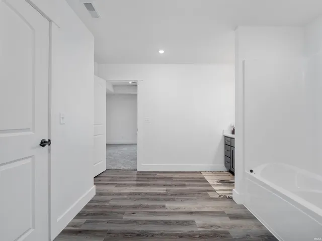 $386,000 | 4085 East Oldfield Drive, Leesburg, IN 46538