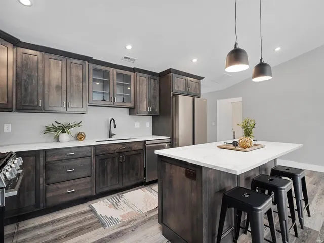 $386,000 | 4085 East Oldfield Drive, Leesburg, IN 46538