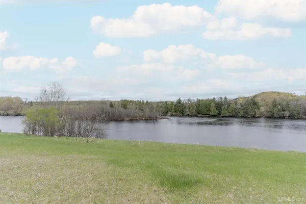 $50,000 | 268 River Pointe Road, Kingsford, MI 49802