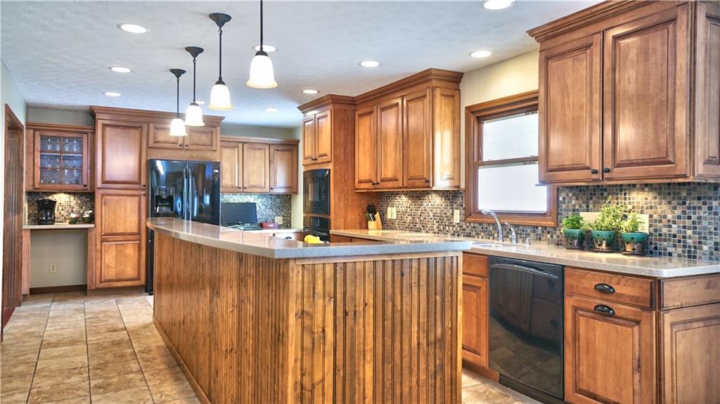 855 Bennett Road Carmel, IN 46032 - Photo 2 of 21 Gallery Image 2
