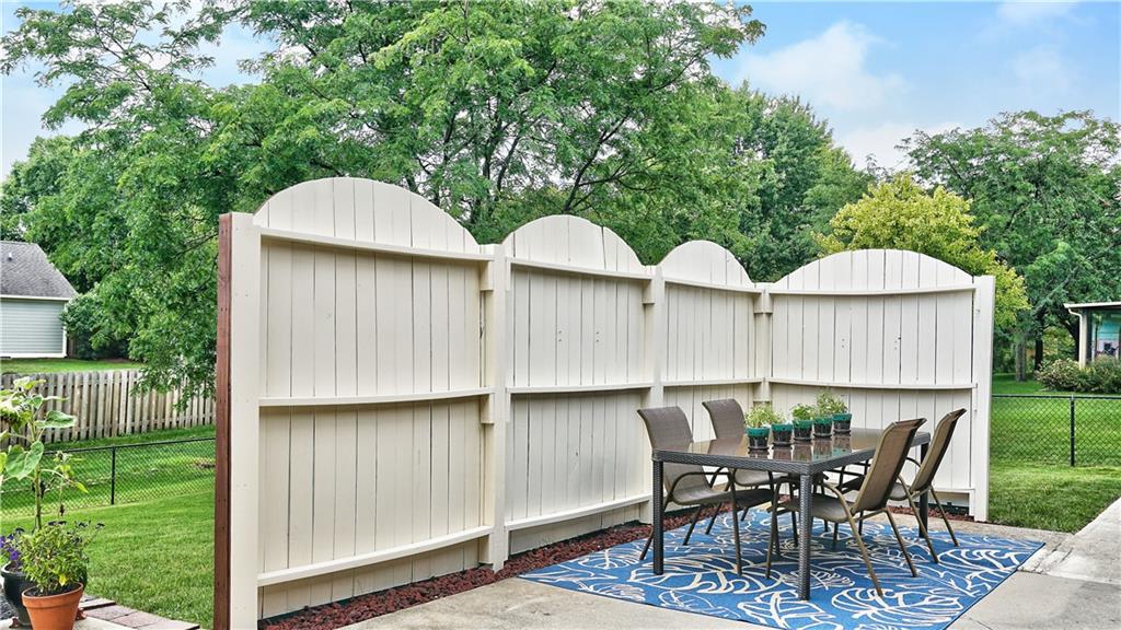 855 Bennett Road Carmel, IN 46032 - Photo 19 of 21 Gallery Image 19