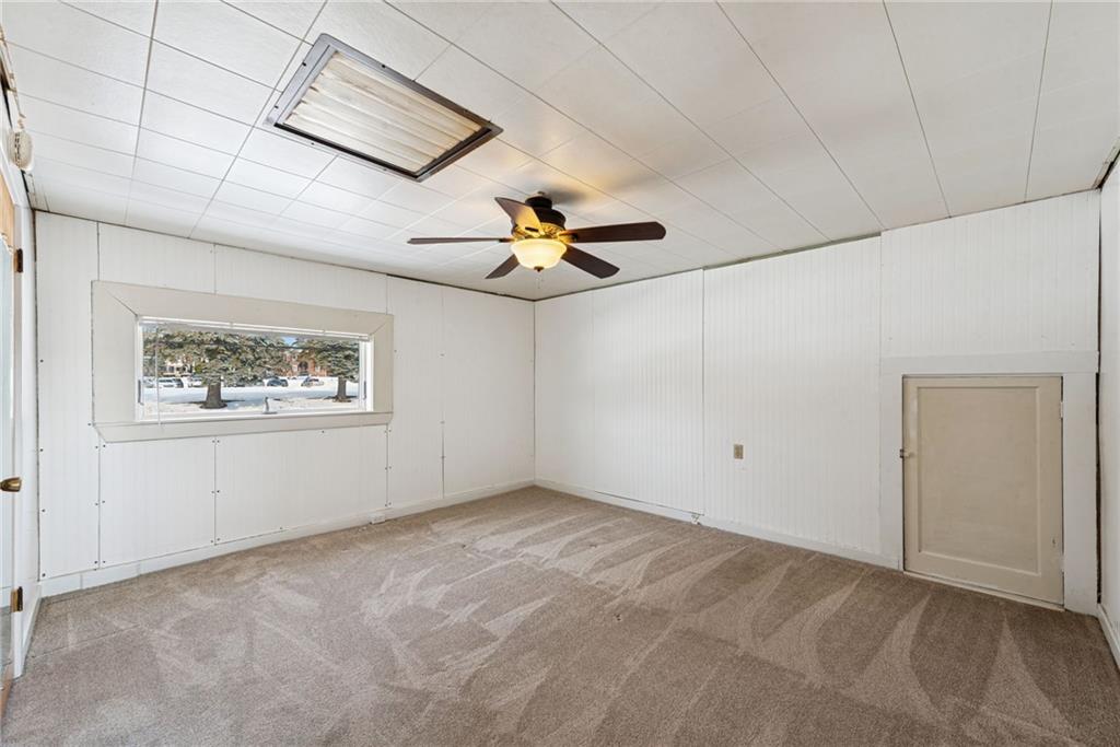 1066 Roup Avenue Brackenridge, PA 15014 - Photo 17 of 35