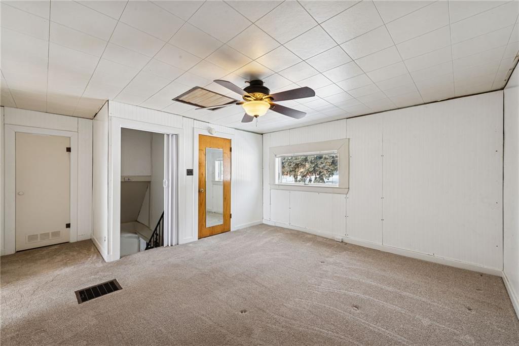 1066 Roup Avenue Brackenridge, PA 15014 - Photo 18 of 35