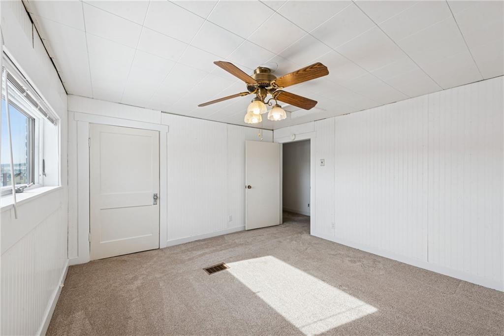 1066 Roup Avenue Brackenridge, PA 15014 - Photo 21 of 35