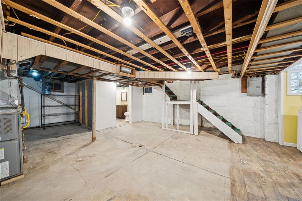 1066 Roup Avenue Brackenridge, PA 15014 - Photo 24 of 35