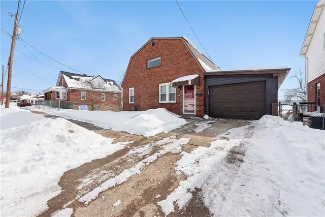 $140,000 | 1066 Roup Avenue, Brackenridge, PA 15014