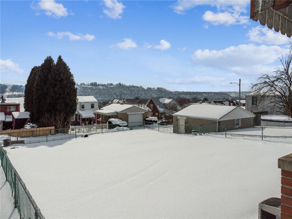 1066 Roup Avenue Brackenridge, PA 15014 - Photo 30 of 35