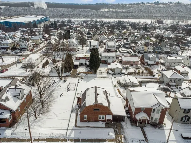 $140,000 | 1066 Roup Avenue, Brackenridge, PA 15014