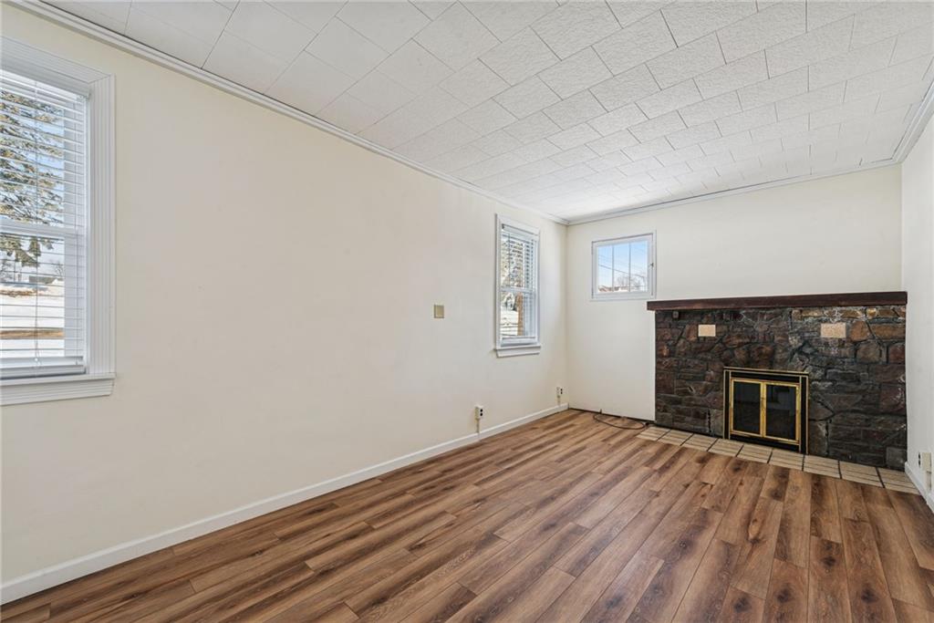 1066 Roup Avenue Brackenridge, PA 15014 - Photo 5 of 35