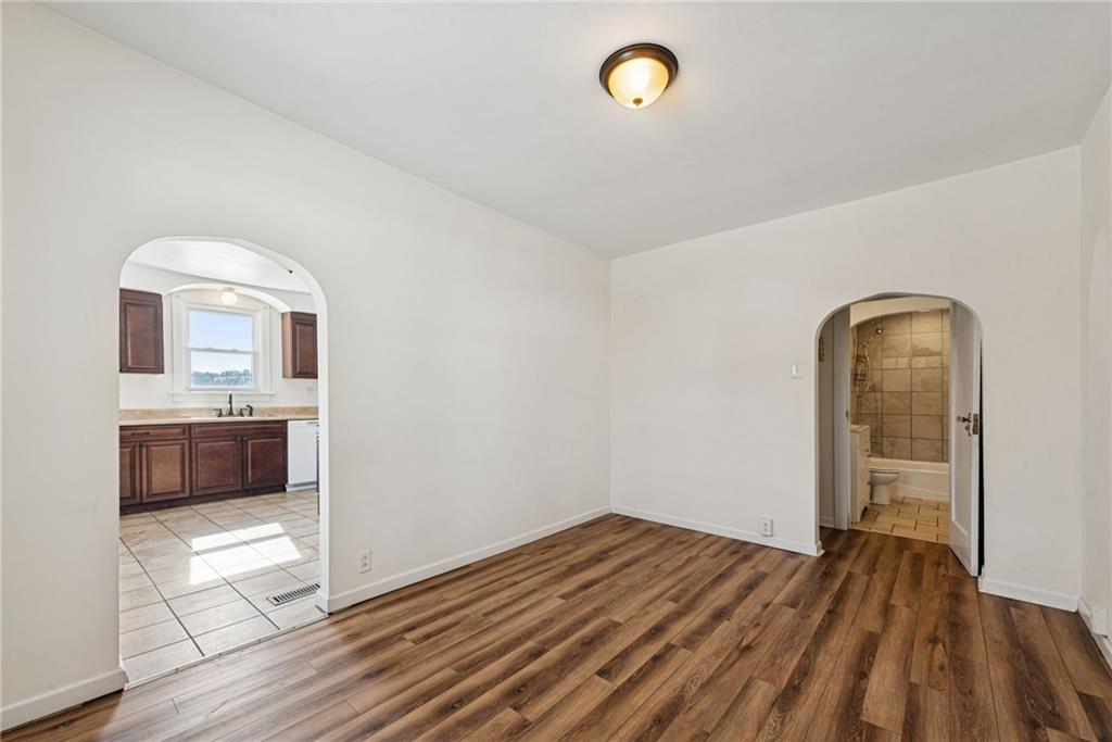 1066 Roup Avenue Brackenridge, PA 15014 - Photo 9 of 35