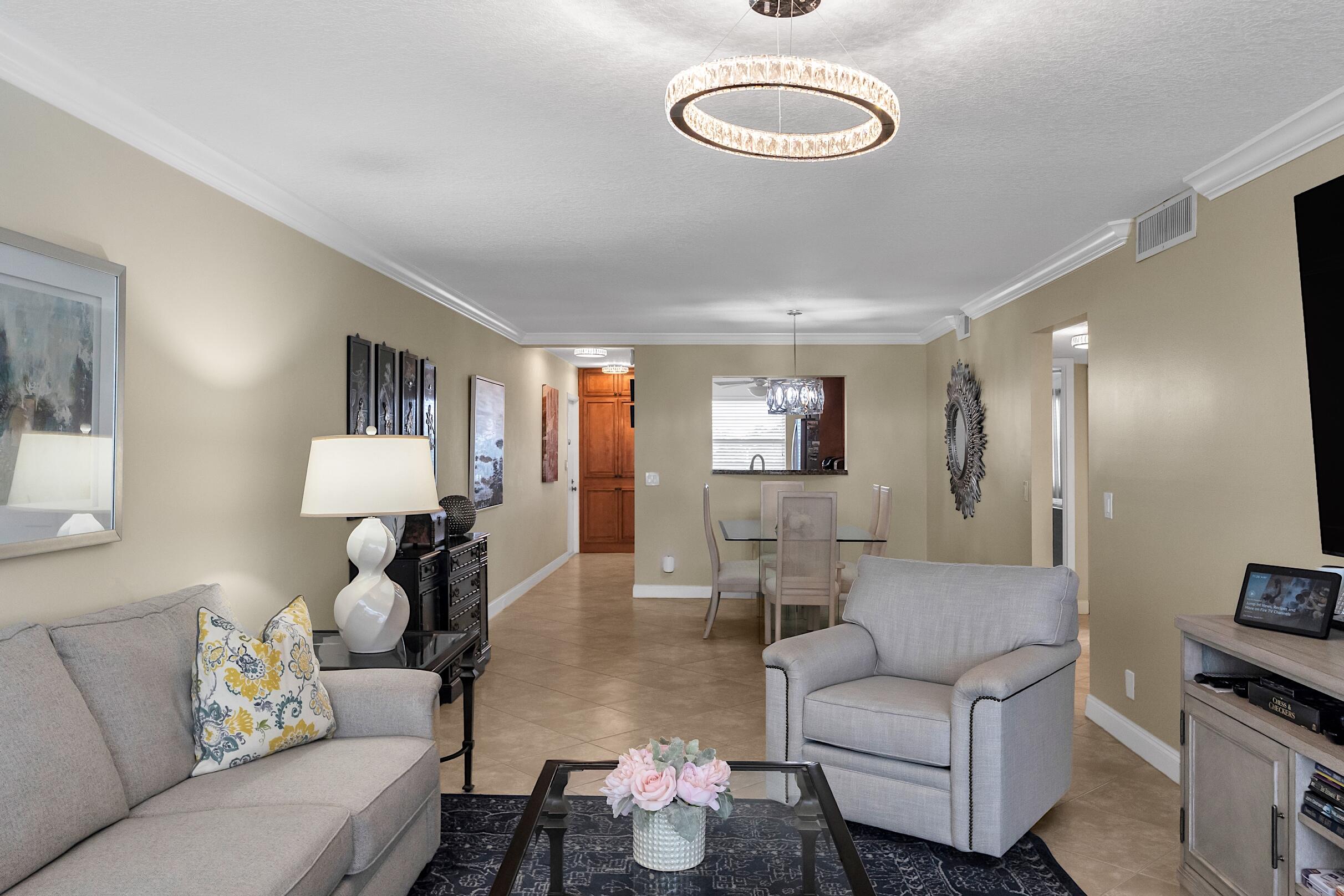 4090 Guildford East, Unit E Boca Raton, FL 33434 - Photo 30 of 59 4090 - 036