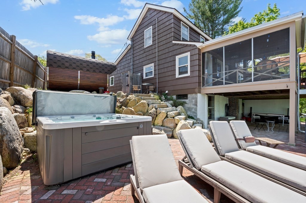 3 Bates Grove Road Webster, MA 01570 - Photo 13 of 40